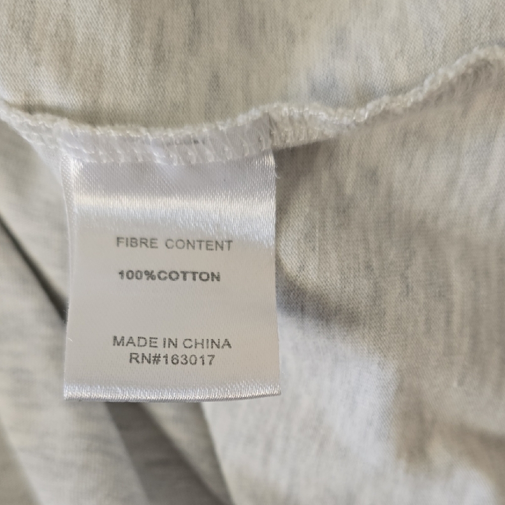 Princess Polly Malibu Healh Retreat Light Grey Graphic Tee Sz 4 Small - Picture 8 of 8